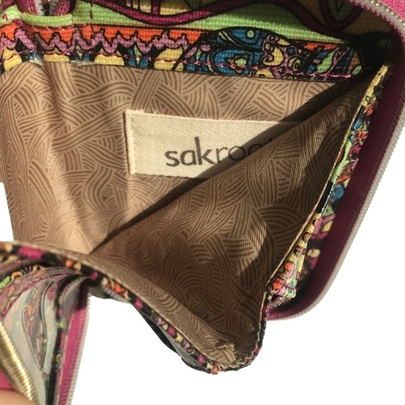 Sakroots  Crossbody Wallet Bag - Picture 7 of 11